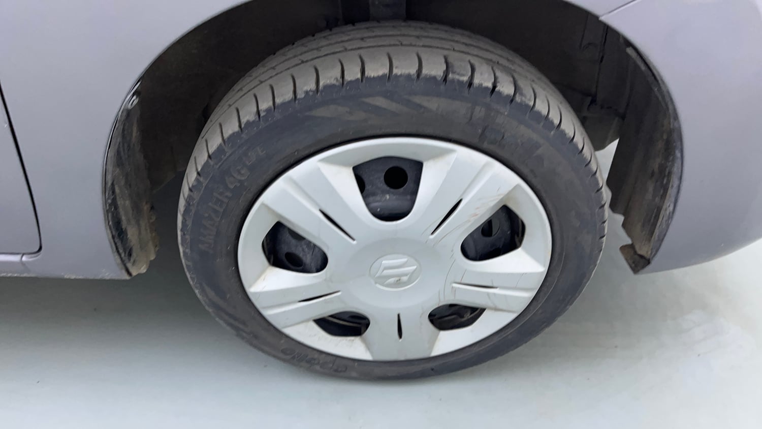 Used 2020 Maruti Suzuki Wagon R 1.0 VXI AMT Petrol Automatic tyres RIGHT FRONT TYRE RIM VIEW