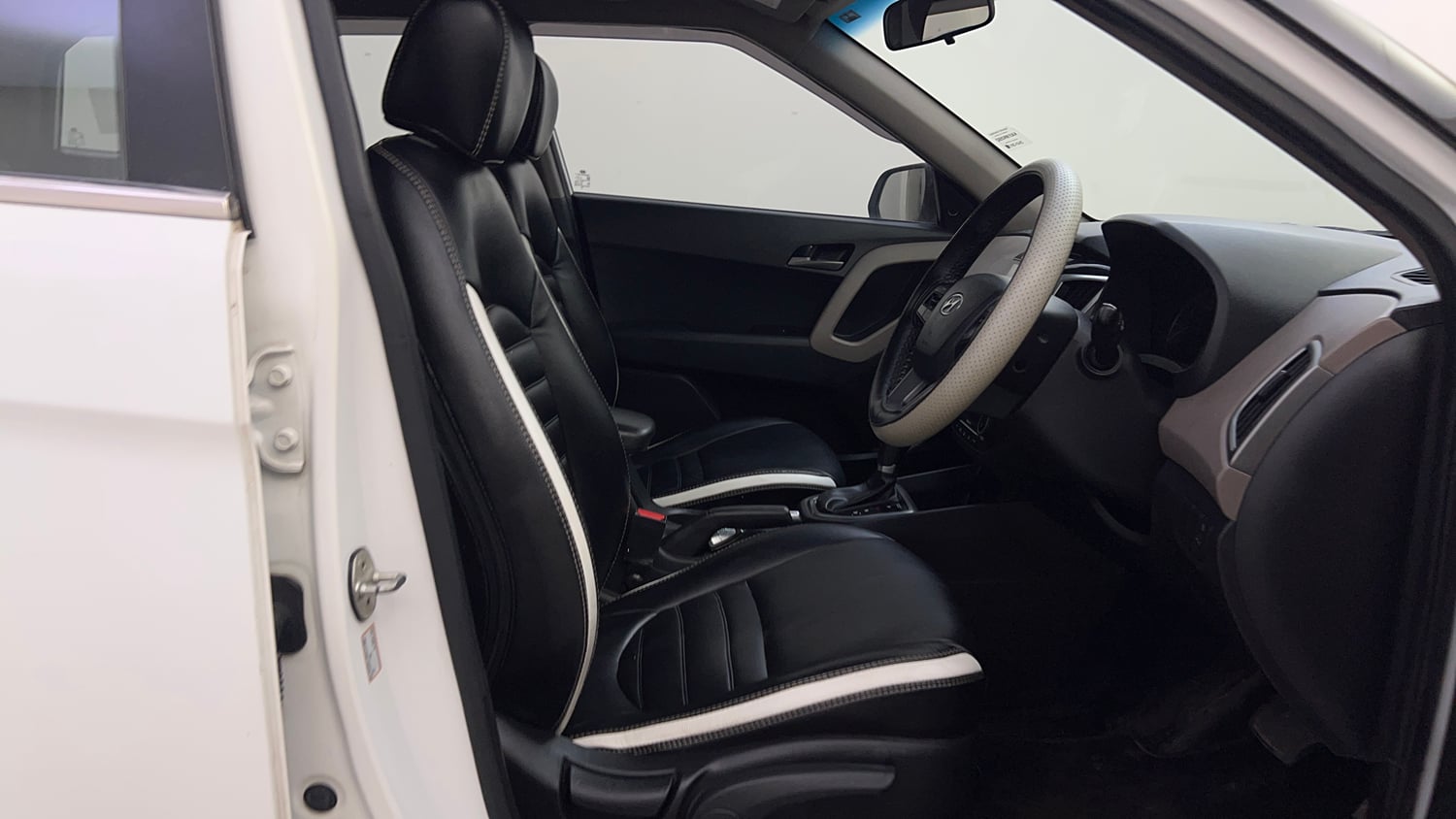 Used 2017 Hyundai Creta 1.6 SX Plus AT Petrol Petrol Automatic interior RIGHT SIDE FRONT DOOR CABIN VIEW