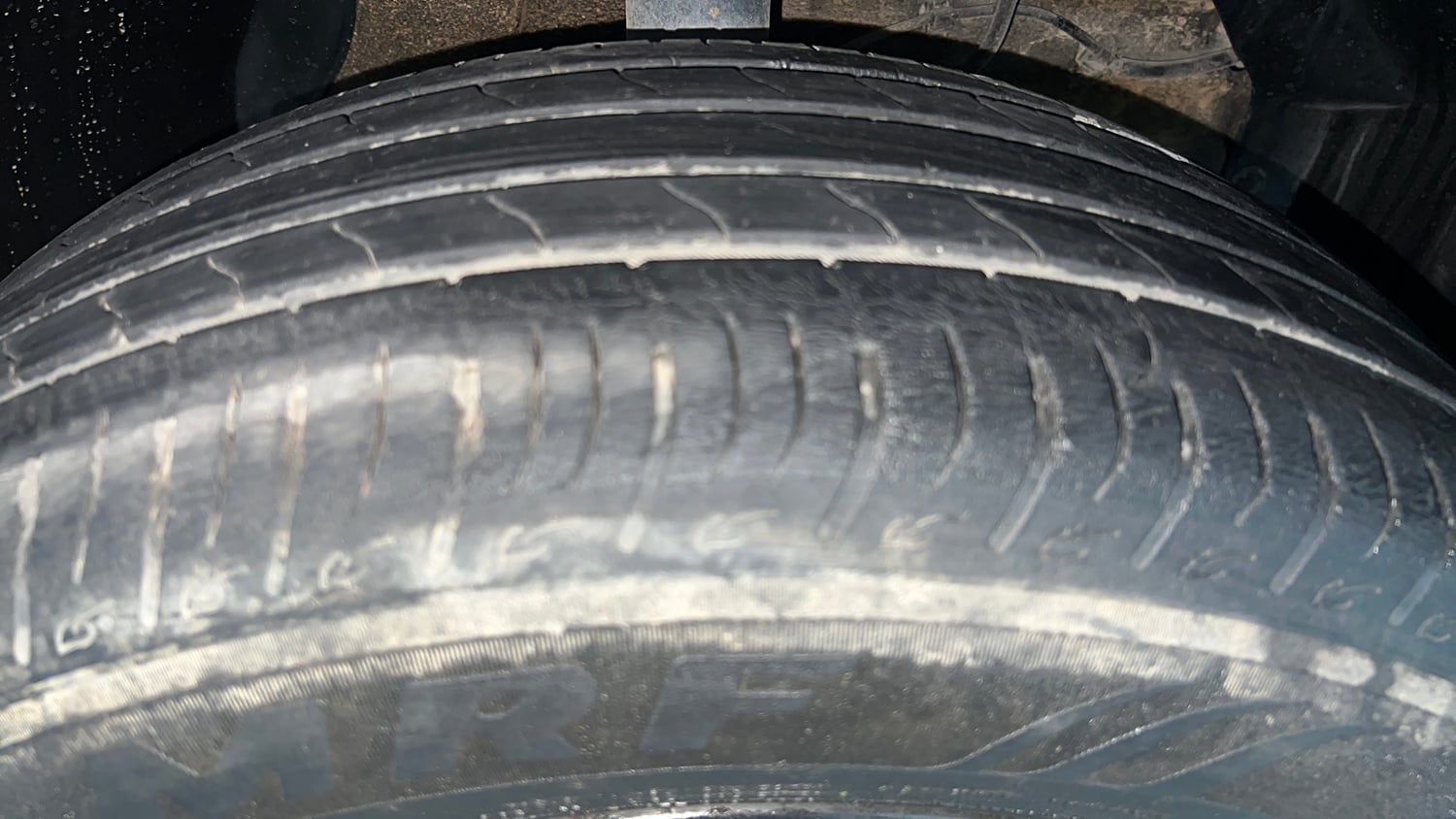 Used 2022 Maruti Suzuki Brezza ZXi Petrol Manual tyres RIGHT FRONT TYRE TREAD VIEW