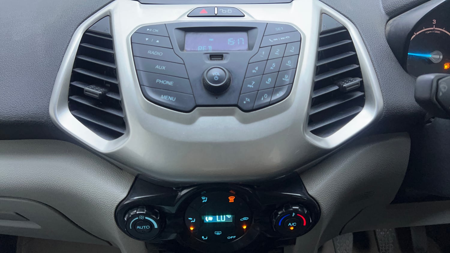 Used 2017 Ford EcoSport Trend+ 1.5L TDCi Diesel Manual interior MUSIC SYSTEM & AC CONTROL VIEW