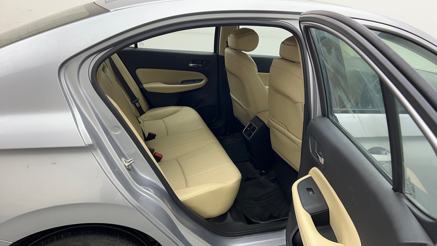 Used 2021 Honda City ZX Petrol Petrol Manual interior RIGHT SIDE REAR DOOR CABIN VIEW