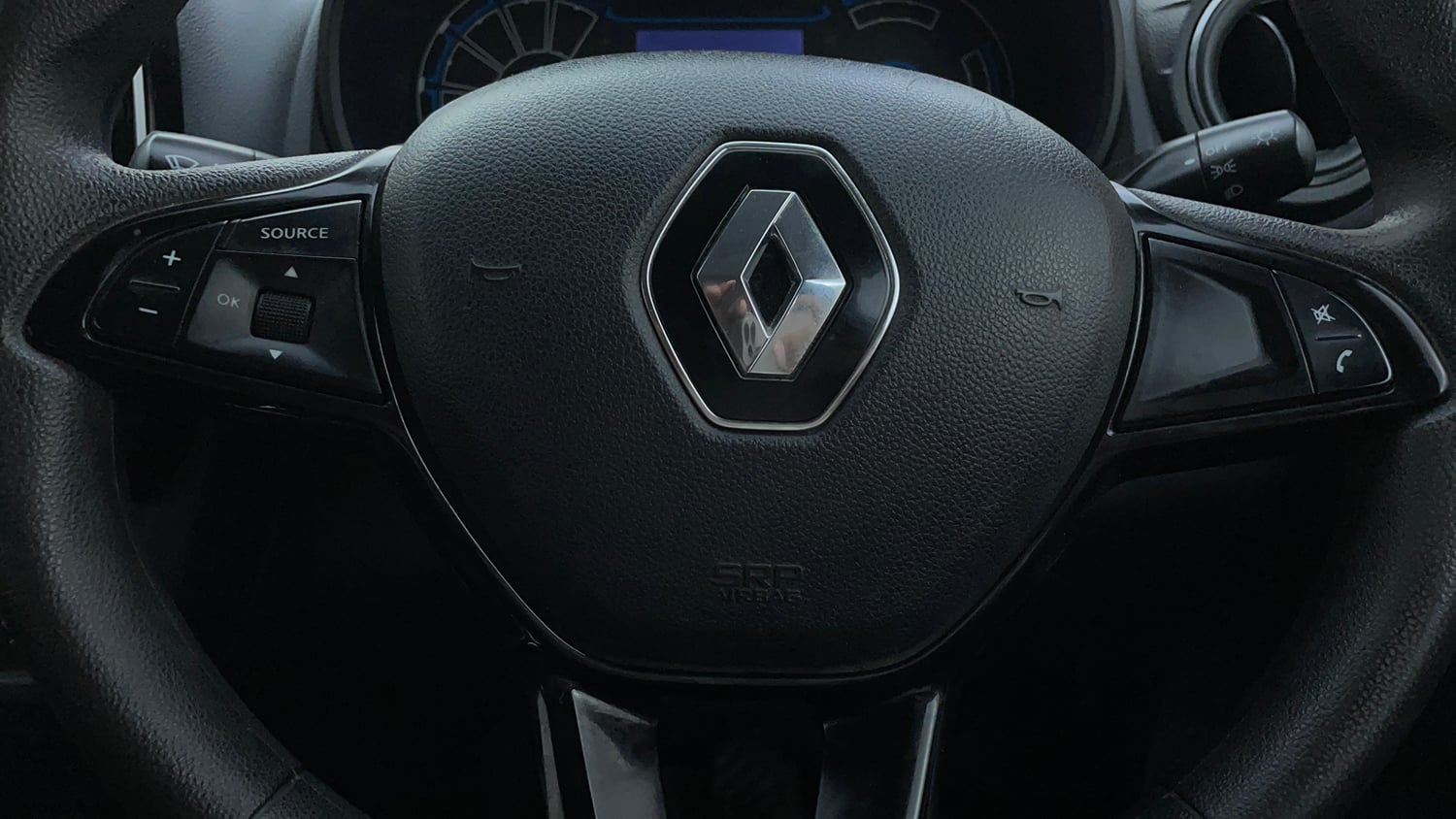 Used 2024 Renault Kwid CLIMBER AMT Petrol Automatic top_features Airbags