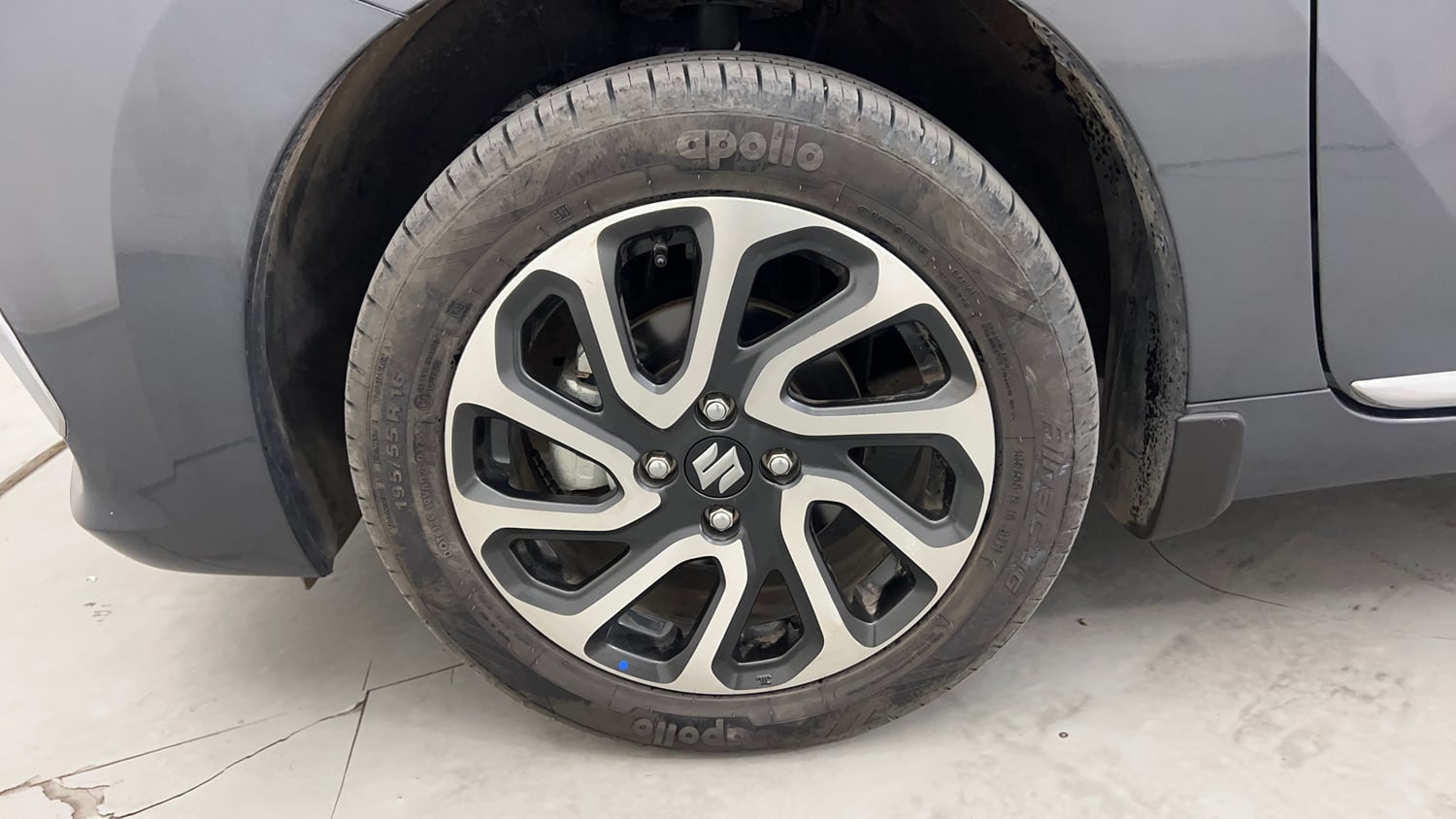 Used 2025 Maruti Suzuki Baleno Alpha AGS Petrol Automatic tyres LEFT FRONT TYRE RIM VIEW