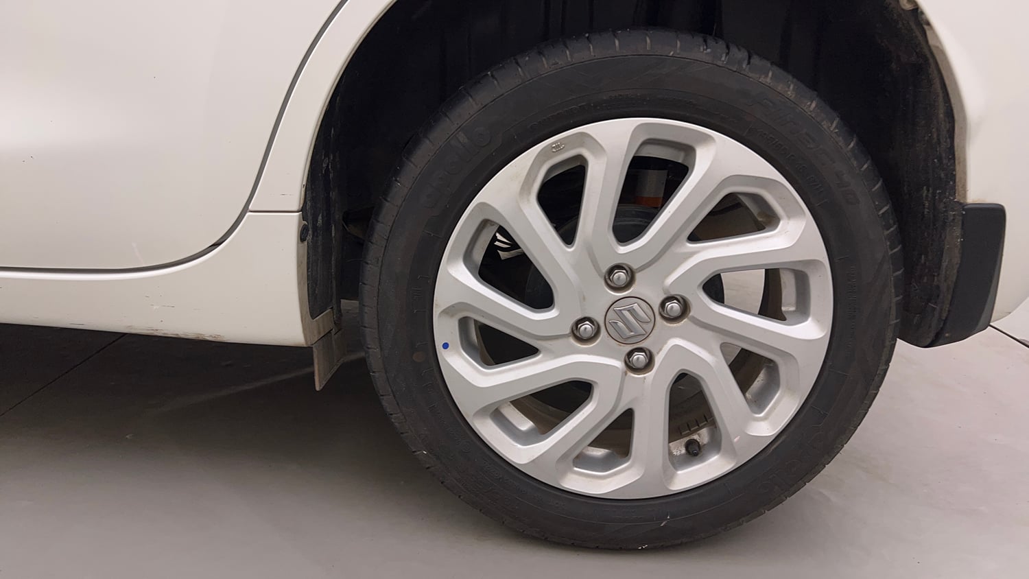 Used 2026 Maruti Suzuki Baleno Zeta MT CNG Cng Manual tyres LEFT REAR TYRE RIM VIEW