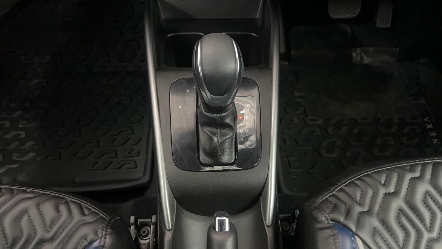 Used 2025 Maruti Suzuki Baleno Alpha AGS Petrol Automatic interior GEAR  KNOB VIEW