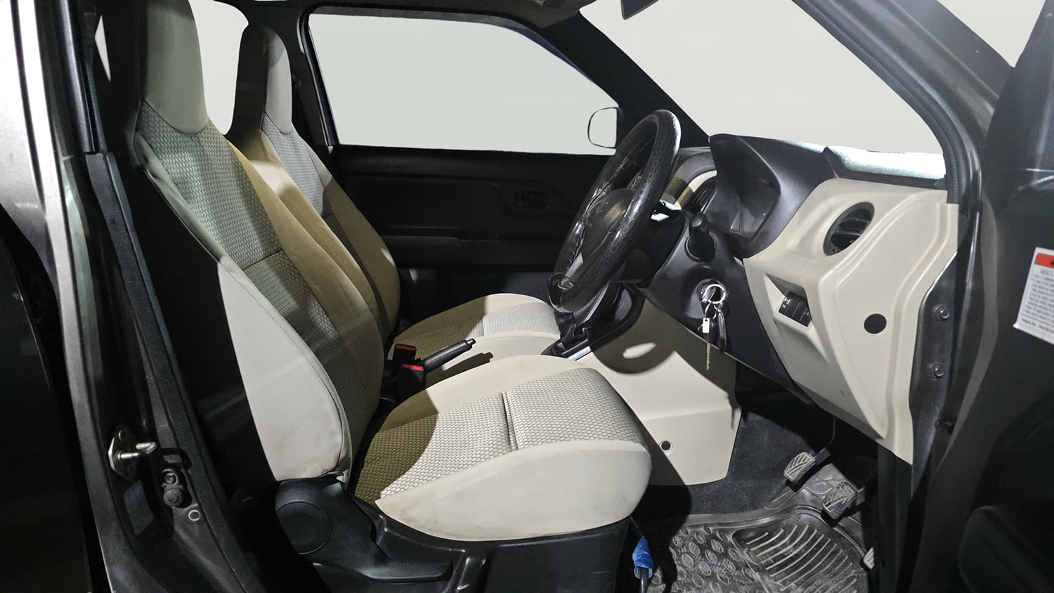 Used 2021 Maruti Suzuki Wagon R LXi 1.0 CNG Cng Manual interior RIGHT SIDE FRONT DOOR CABIN VIEW