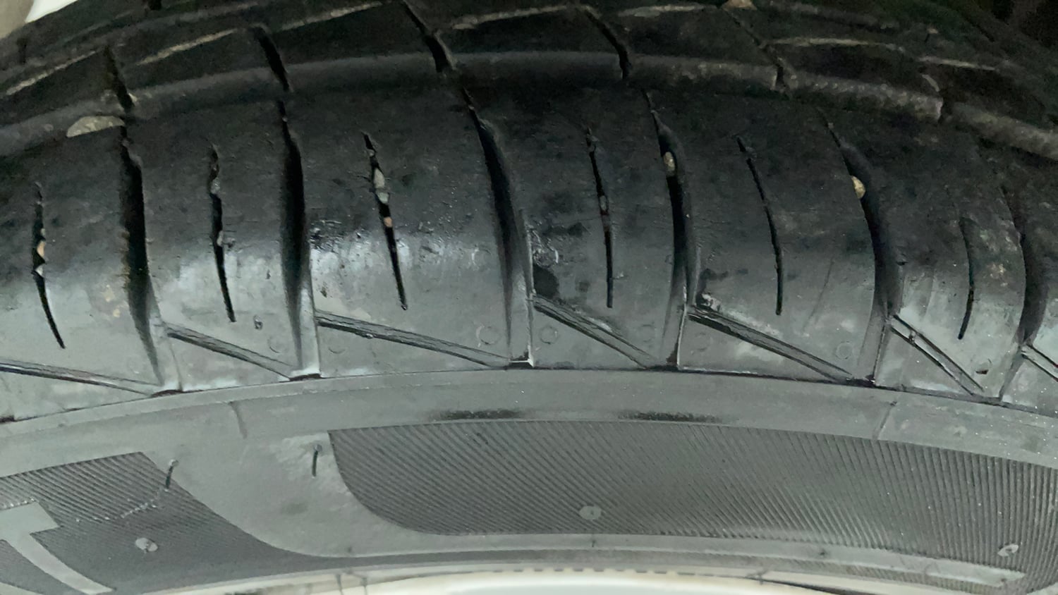 Used 2019 Maruti Suzuki Alto 800 LXi Petrol Manual tyres RIGHT REAR TYRE TREAD VIEW