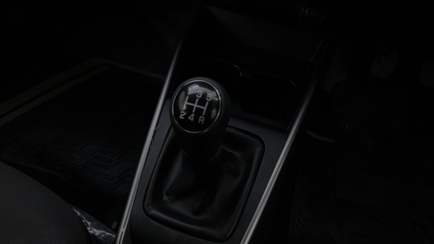 Used 2026 Maruti Suzuki Baleno Zeta MT CNG Cng Manual interior GEAR  KNOB VIEW