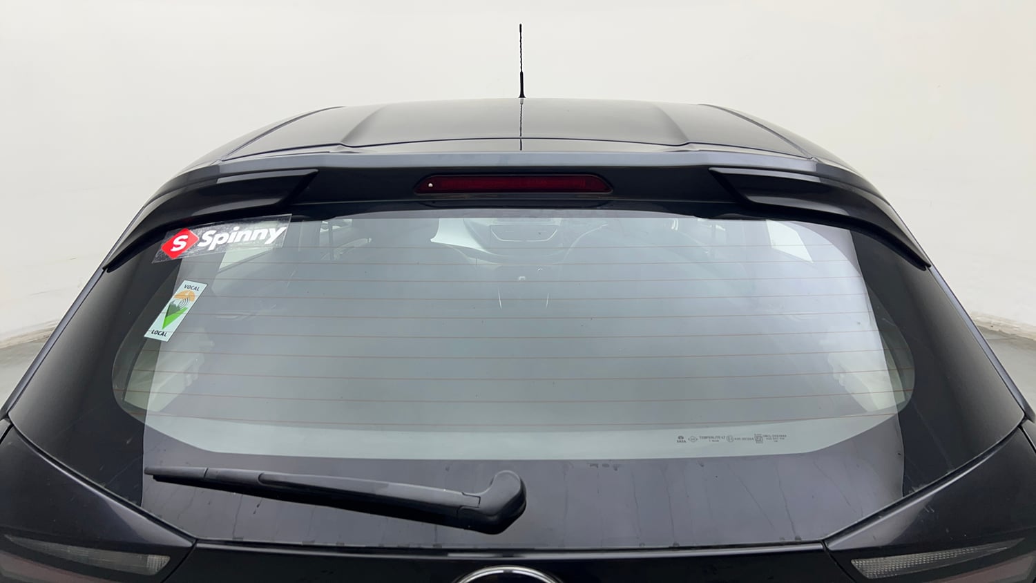 Used 2021 Tata Altroz XZ Petrol Petrol Manual exterior BACK WINDSHIELD VIEW