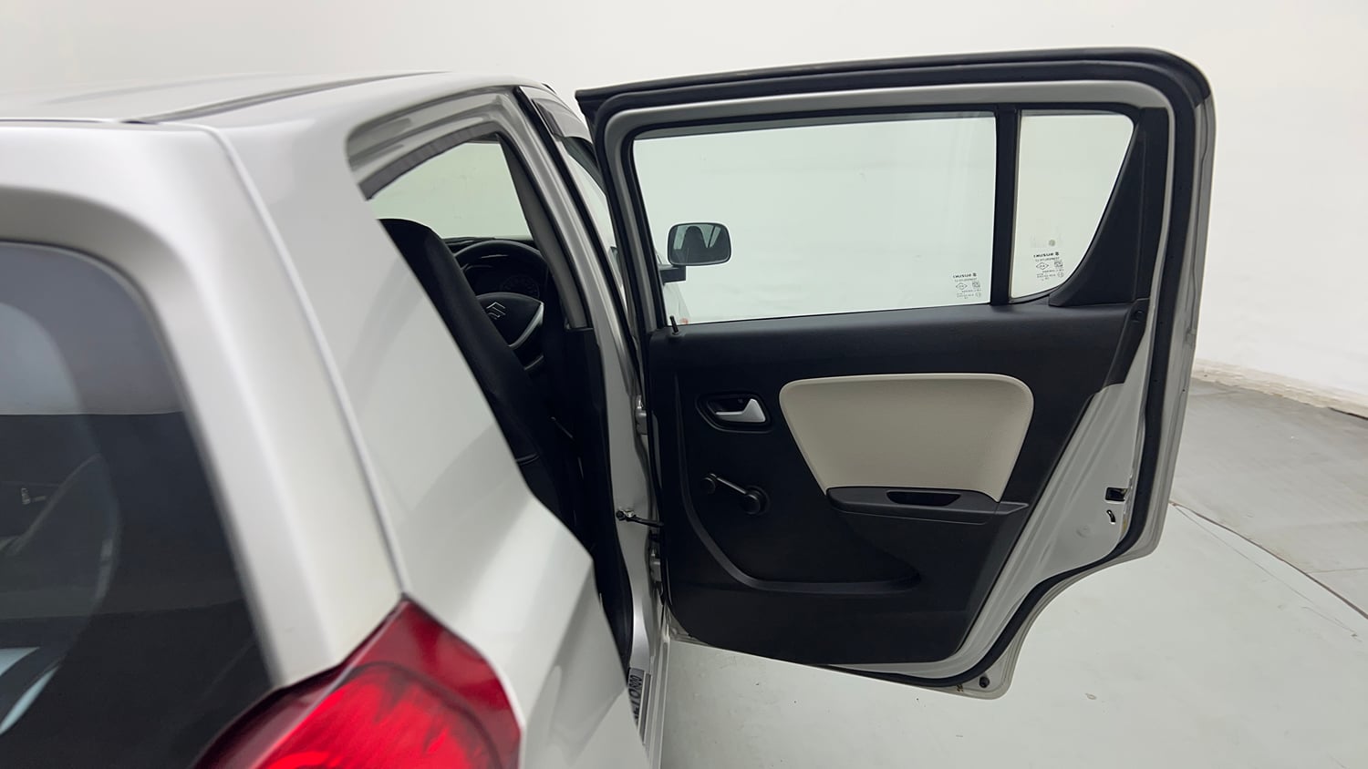 Used 2021 Maruti Suzuki Alto 800 LXi (O) CNG Cng Manual interior RIGHT REAR DOOR OPEN VIEW