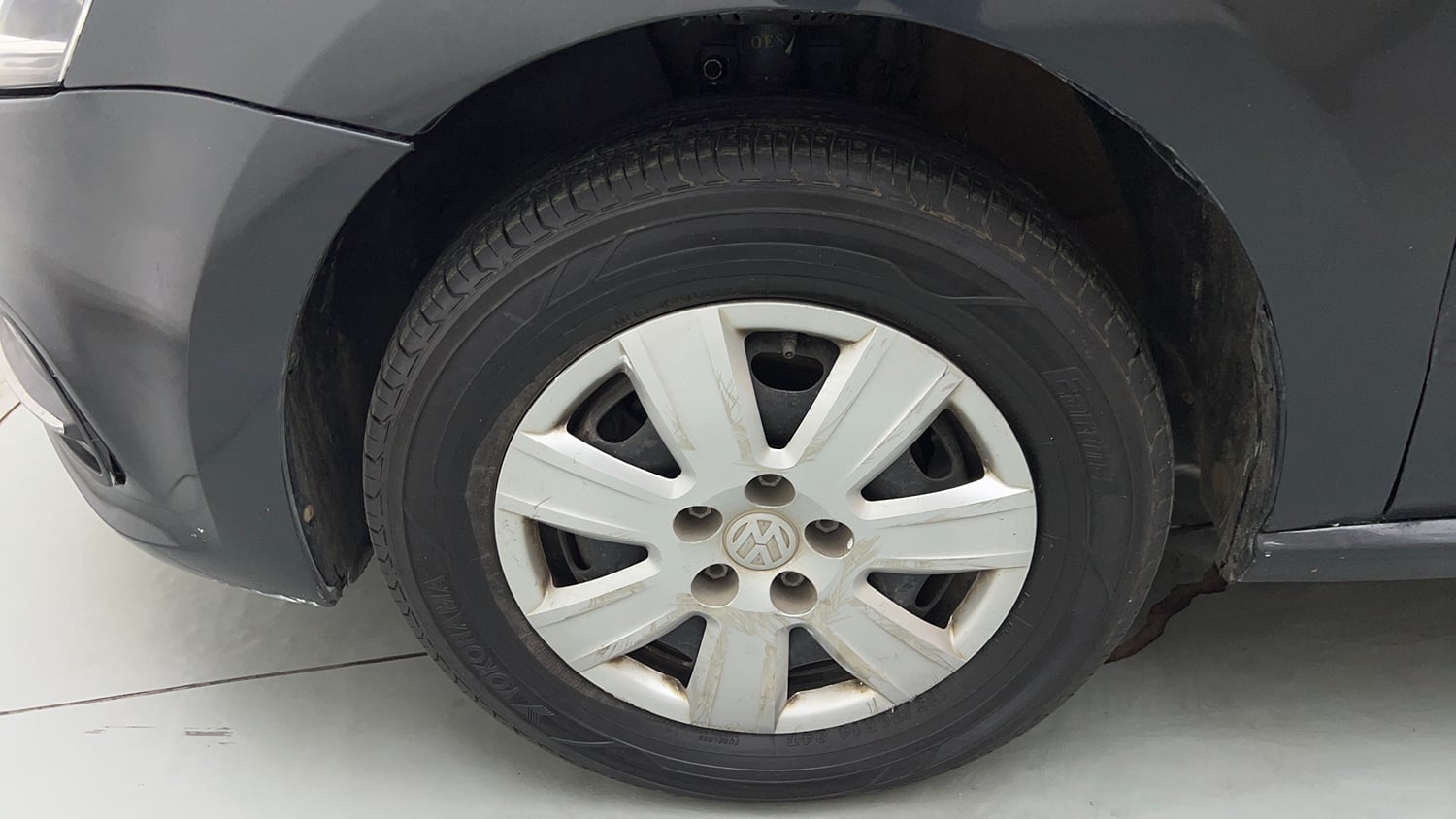 Used 2018 Volkswagen Polo Trendline 1.2L (P) Petrol Manual tyres LEFT FRONT TYRE RIM VIEW