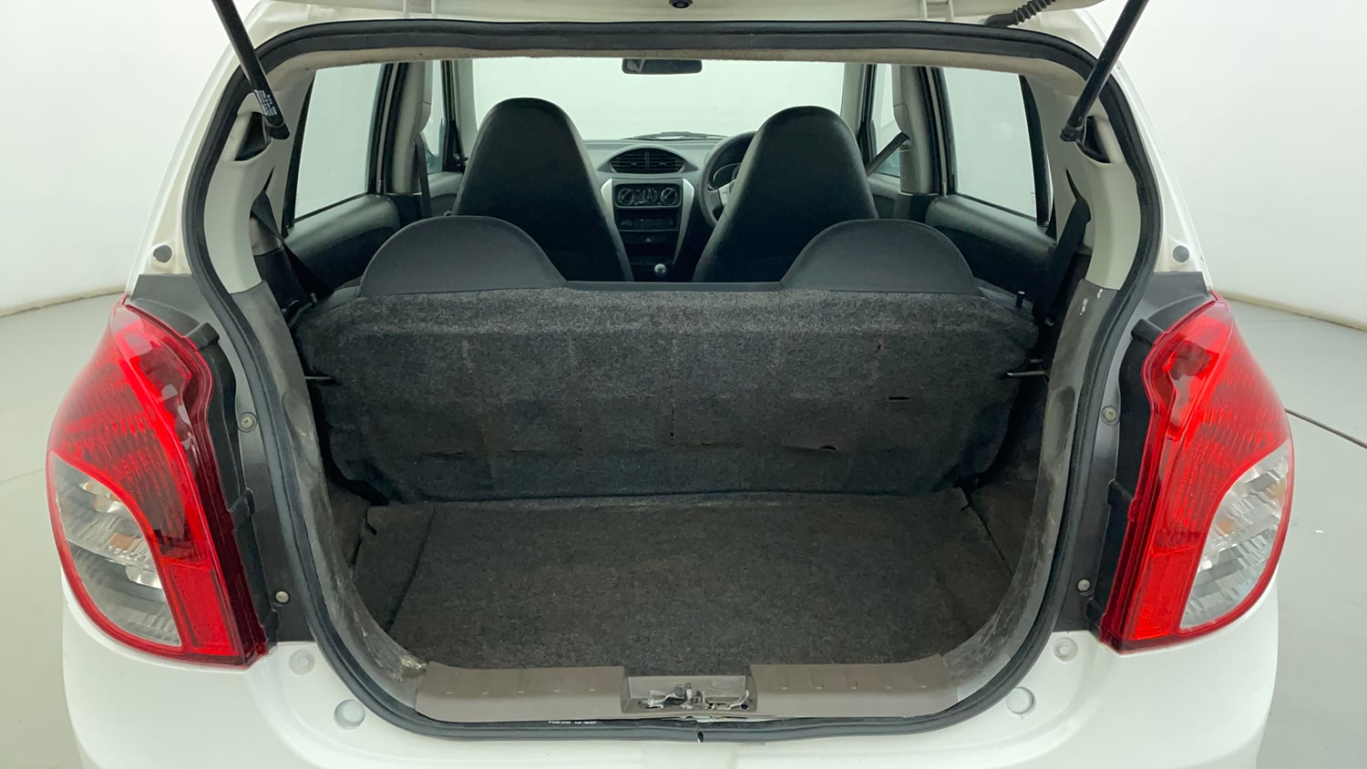 Used 2016 Maruti Suzuki Alto 800 LXi Petrol Manual interior DICKY INSIDE VIEW