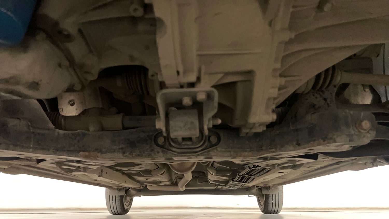 Used 2021 Hyundai Grand i10 Nios Sportz 1.2 Kappa VTVT CNG Cng Manual extra FRONT LEFT UNDERBODY VIEW