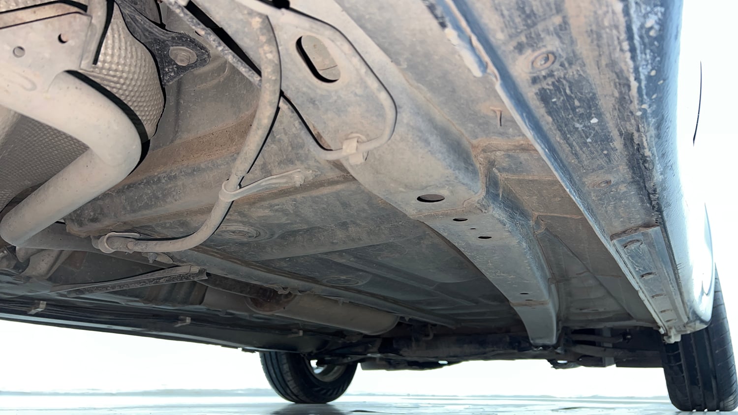 Used 2018 Maruti Suzuki Swift ZXi AMT Petrol Automatic extra REAR RIGHT UNDERBODY VIEW