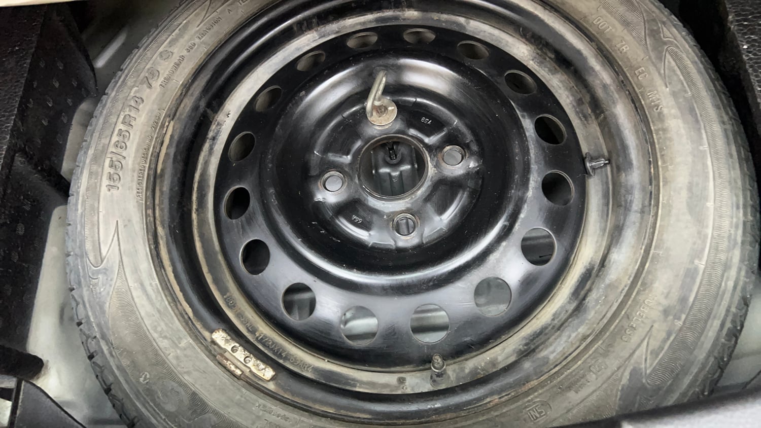 Used 2018 Maruti Suzuki Wagon R VXI Petrol Manual tyres SPARE TYRE VIEW
