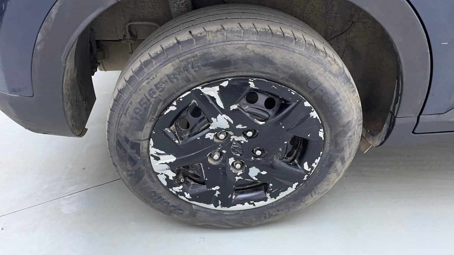 Used 2021 Hyundai Venue S Plus 1.2 Petrol Petrol Manual tyres RIGHT REAR TYRE RIM VIEW