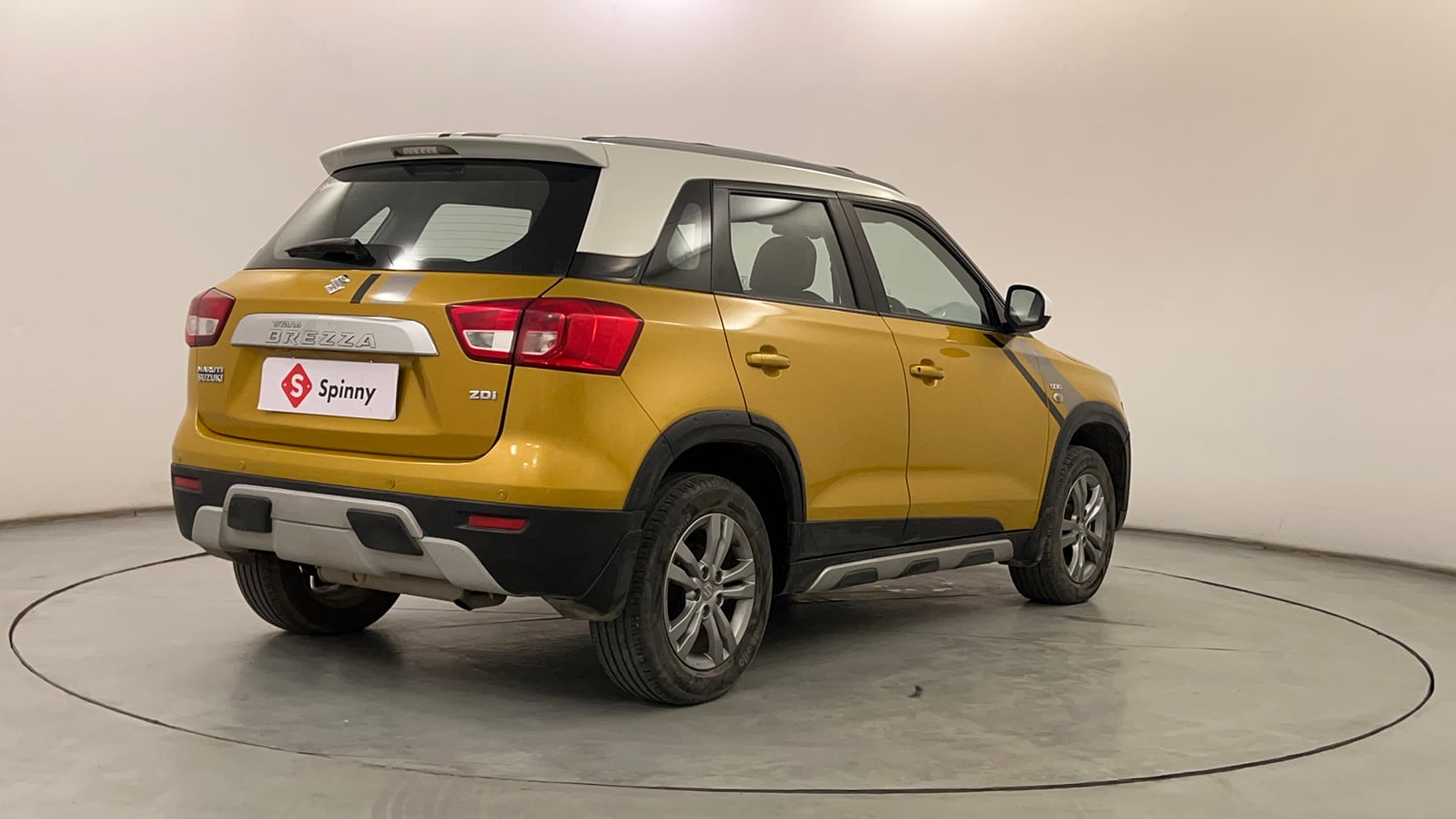 Used 2017 Maruti Suzuki Vitara Brezza [2016-2020] ZDi Diesel Manual exterior RIGHT REAR CORNER VIEW