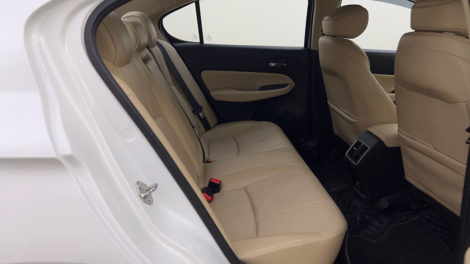 Used 2022 Honda City ZX CVT Petrol Petrol Automatic interior RIGHT SIDE REAR DOOR CABIN VIEW