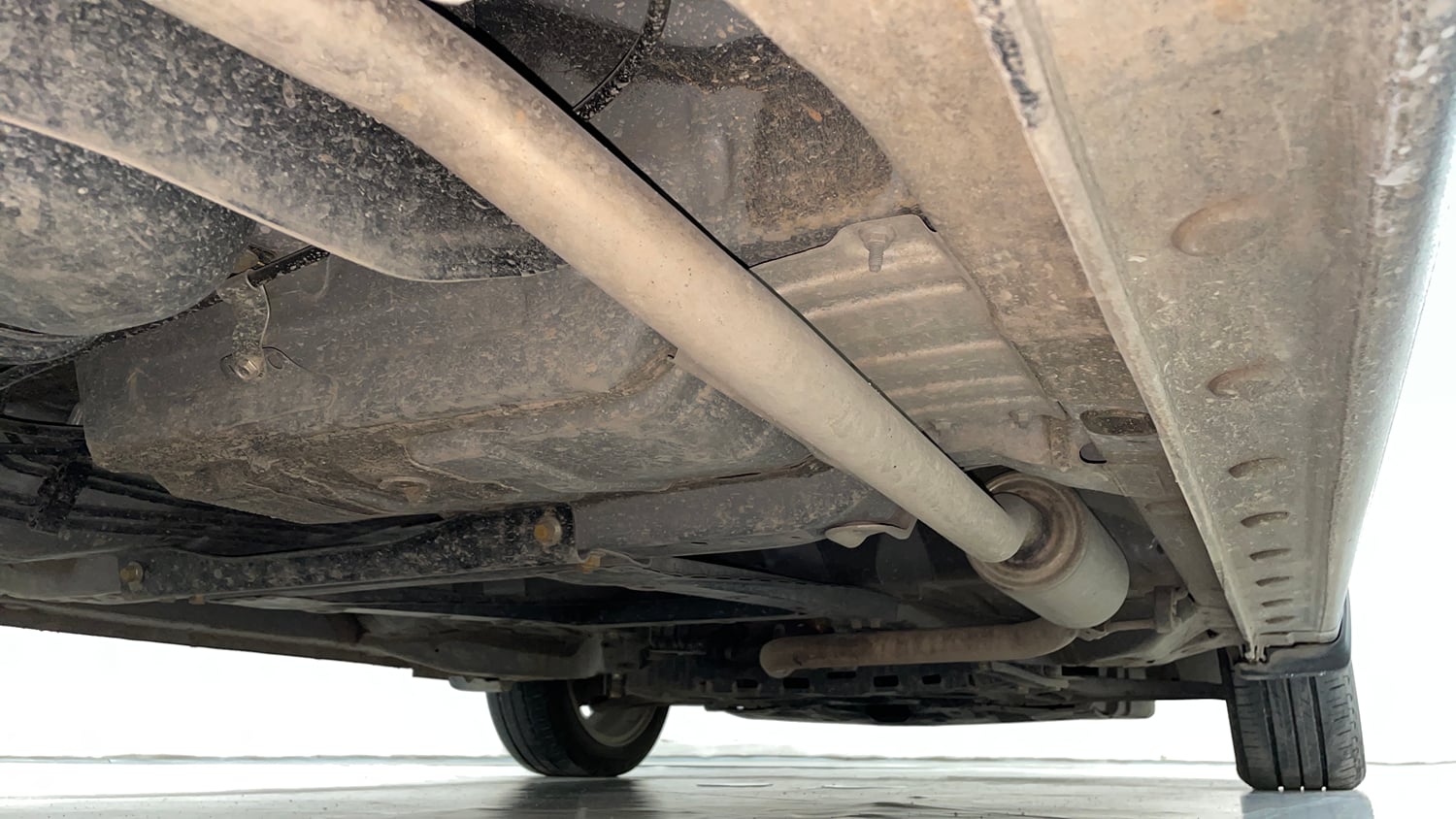 Used 2022 Honda City ZX CVT Petrol Petrol Automatic extra REAR RIGHT UNDERBODY VIEW