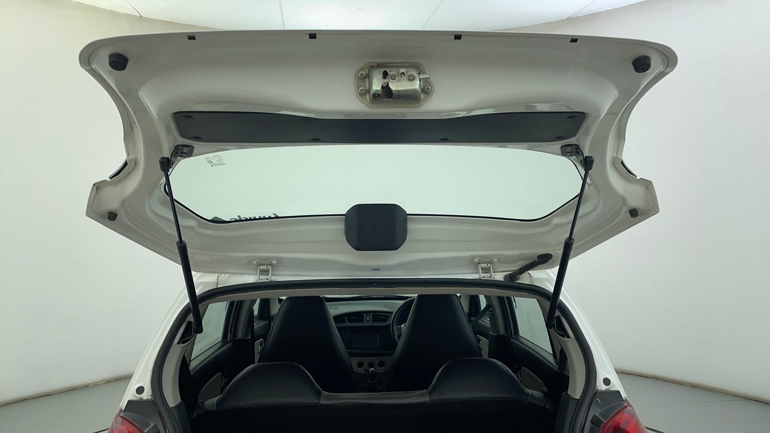 Used 2019 Maruti Suzuki Alto 800 LXi Petrol Manual interior DICKY DOOR OPEN VIEW