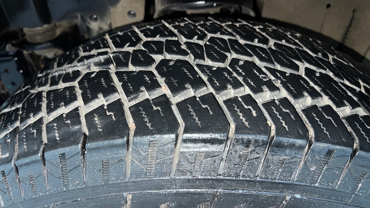 Used 2023 Mahindra Thar LX Hard Top Petrol MT 4WD Petrol Manual tyres LEFT FRONT TYRE TREAD VIEW