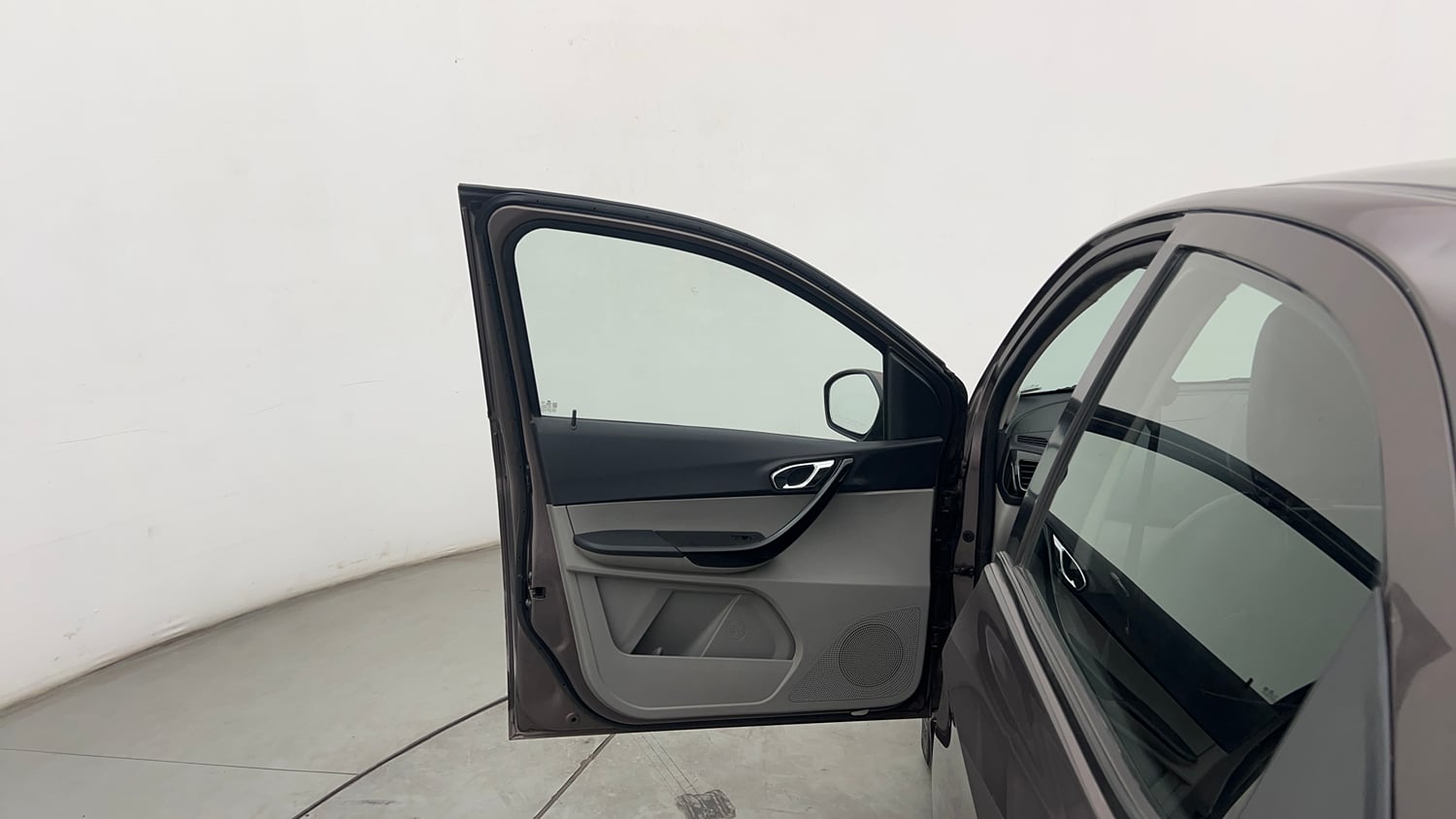 Used 2019 Tata Tiago Revotron XZ Petrol Manual interior LEFT FRONT DOOR OPEN VIEW