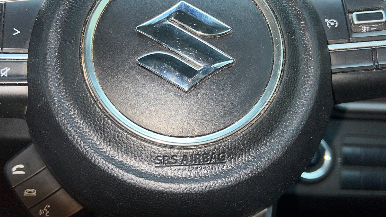 Used 2022 Maruti Suzuki Brezza ZXi Petrol Manual top_features Airbags