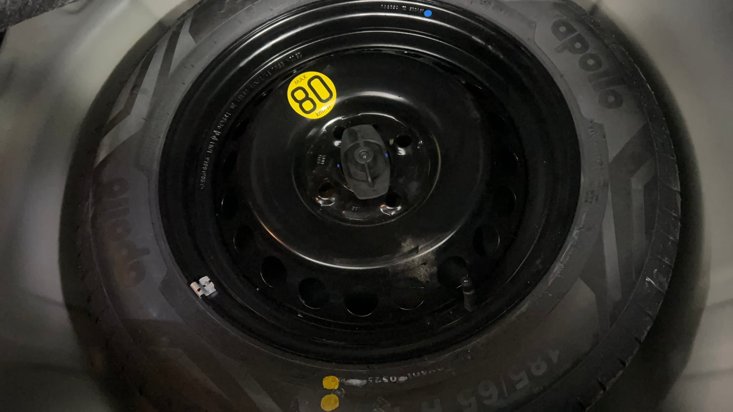 Used 2025 Maruti Suzuki Baleno Alpha AGS Petrol Automatic tyres SPARE TYRE VIEW