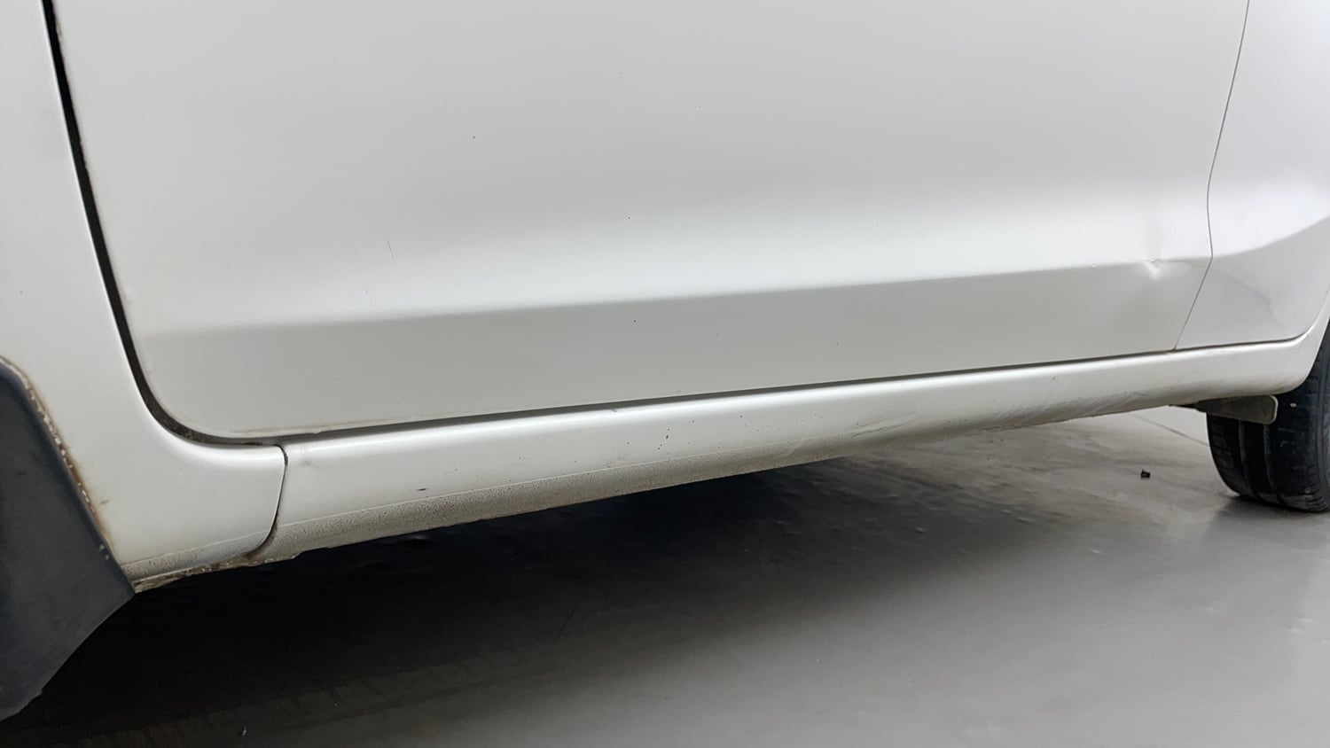Used 2013 Honda Brio VX MT Petrol Manual dents MINOR DENT