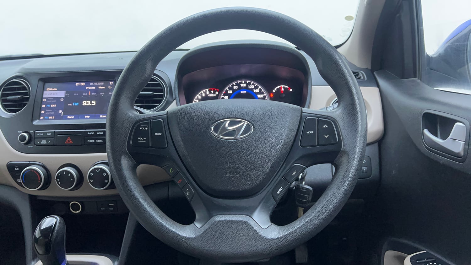 Used 2018 Hyundai Grand i10 Sportz AT 1.2 Kappa VTVT Petrol Automatic interior STEERING VIEW