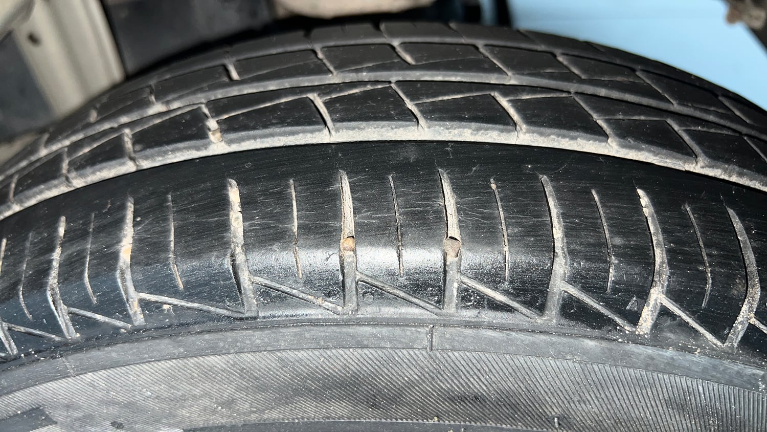 Used 2021 Maruti Suzuki Alto 800 LXi (O) CNG Cng Manual tyres LEFT REAR TYRE TREAD VIEW