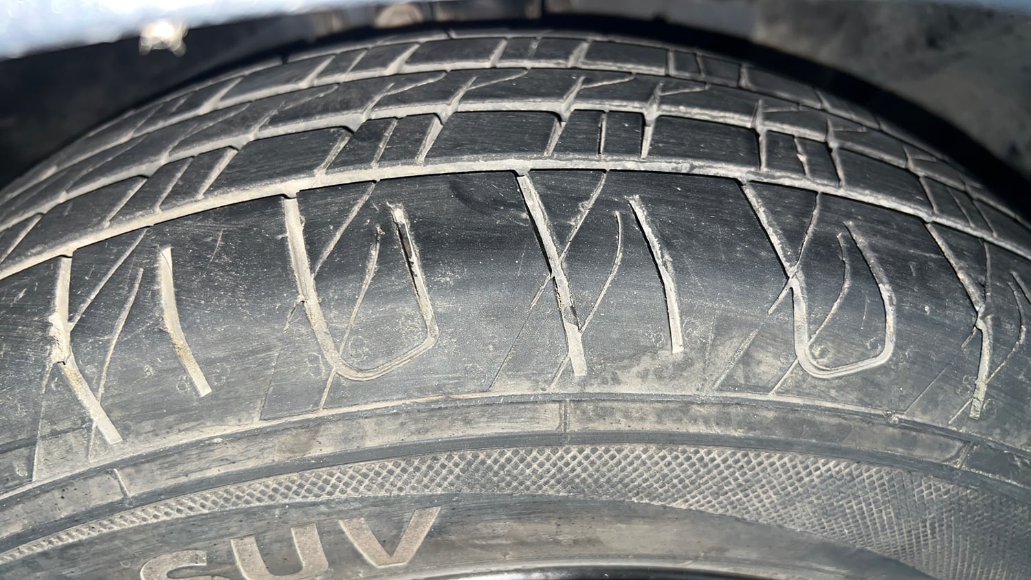 Used 2018 Ford EcoSport Trend + 1.5L Ti-VCT AT Petrol Automatic tyres RIGHT FRONT TYRE TREAD VIEW