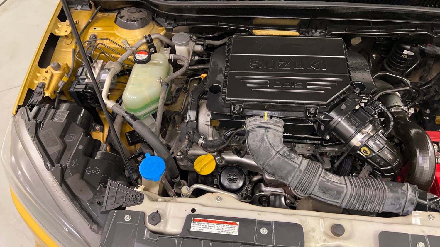 Used 2017 Maruti Suzuki Vitara Brezza [2016-2020] ZDi Diesel Manual engine ENGINE RIGHT SIDE VIEW