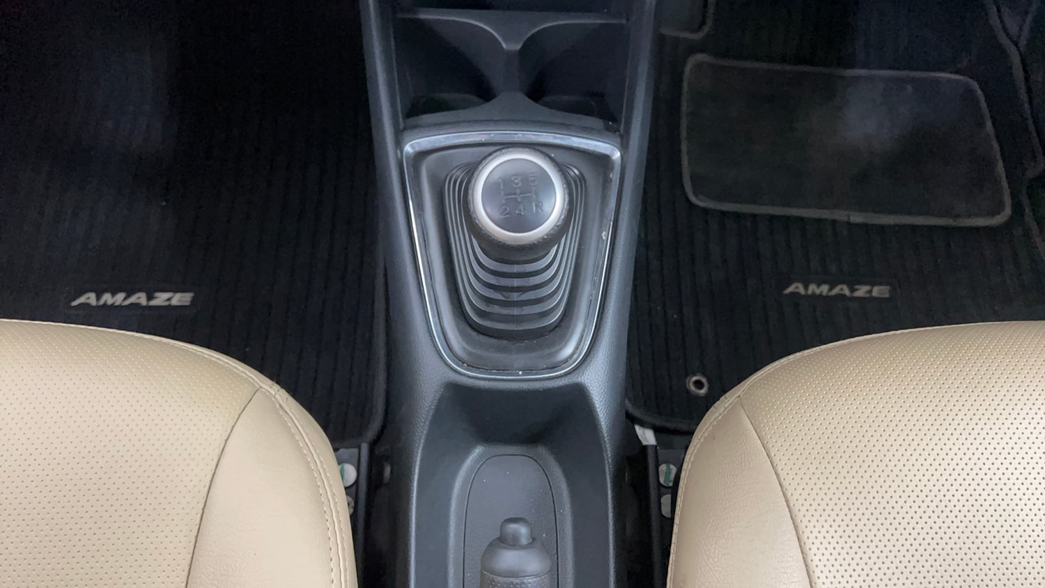 Used 2019 Honda Amaze 1.2 VX MT Petrol Petrol Manual interior GEAR  KNOB VIEW