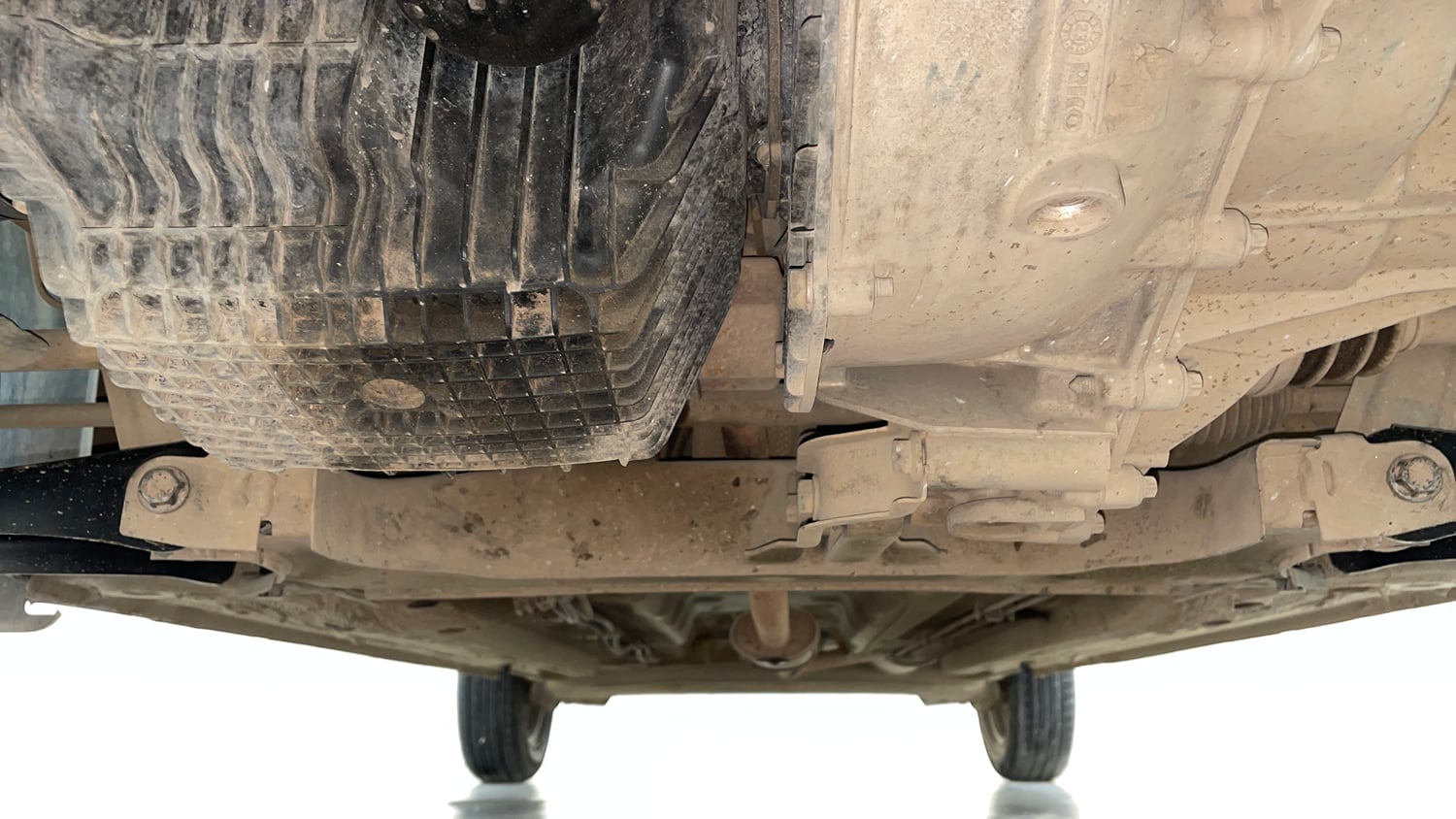 Used 2024 Renault Kwid CLIMBER AMT Petrol Automatic extra FRONT LEFT UNDERBODY VIEW