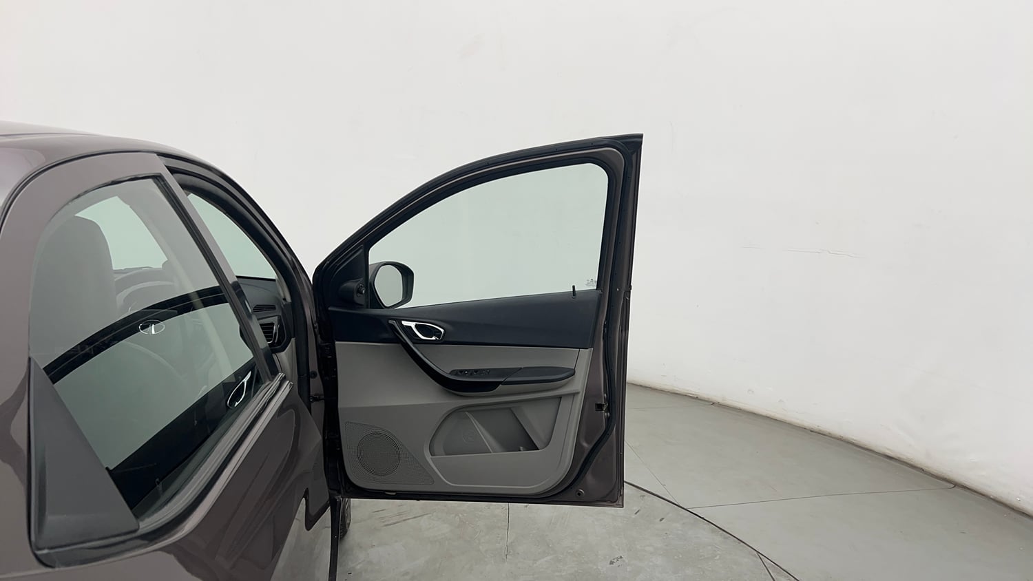 Used 2019 Tata Tiago Revotron XZ Petrol Manual interior RIGHT FRONT DOOR OPEN VIEW