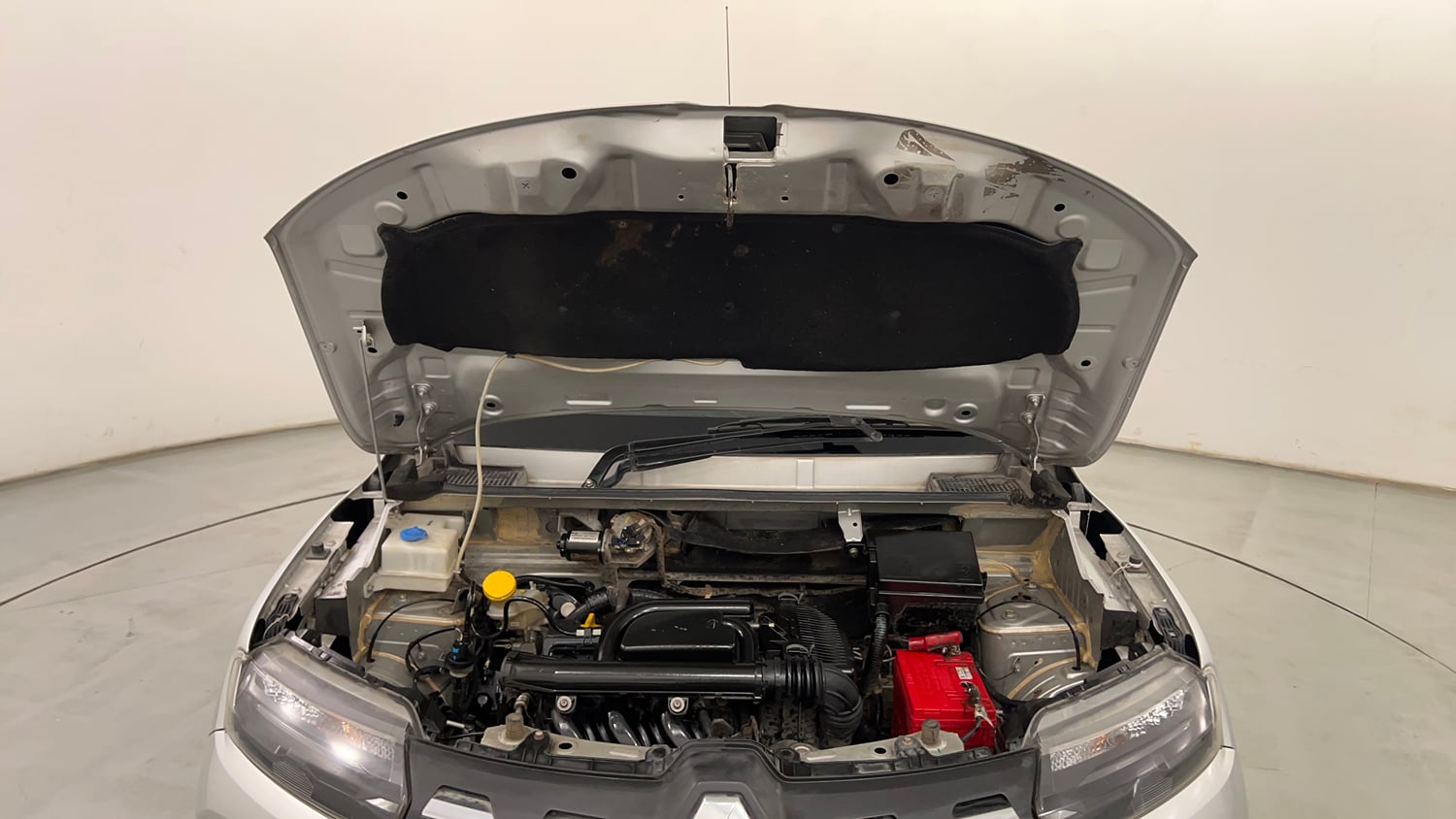 Used 2022 Renault Kwid RXL (O) 1.0 Petrol Manual engine ENGINE & BONNET OPEN FRONT VIEW
