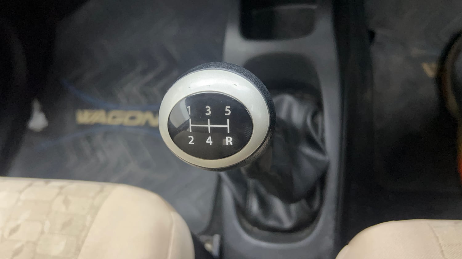 Used 2018 Maruti Suzuki Wagon R VXI Petrol Manual interior GEAR  KNOB VIEW