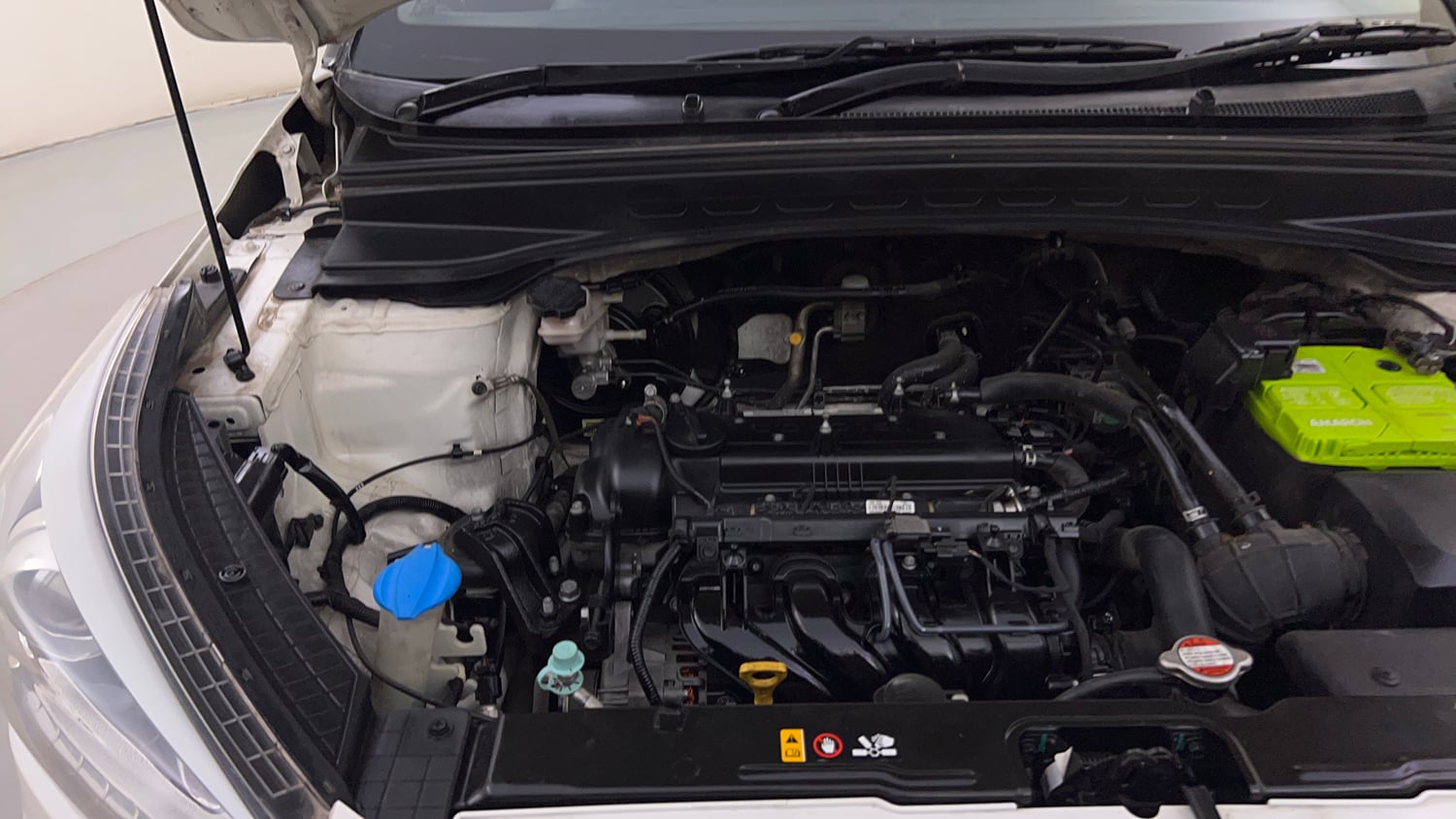 Used 2017 Hyundai Creta 1.6 SX Plus AT Petrol Petrol Automatic engine ENGINE RIGHT SIDE HINGE & APRON VIEW