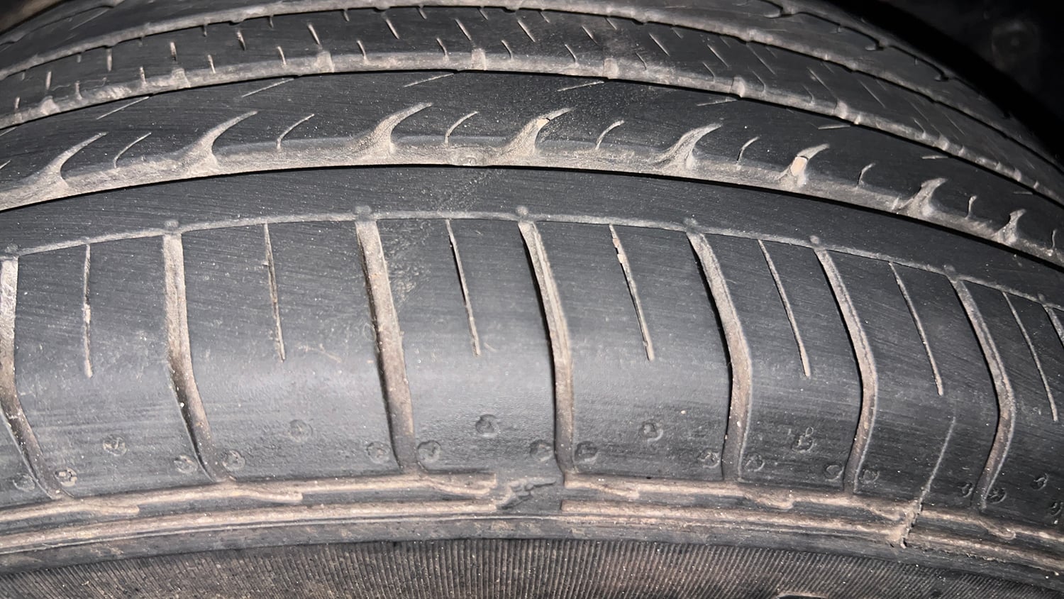 Used 2017 Hyundai Creta 1.6 SX Plus AT Petrol Petrol Automatic tyres LEFT REAR TYRE TREAD VIEW
