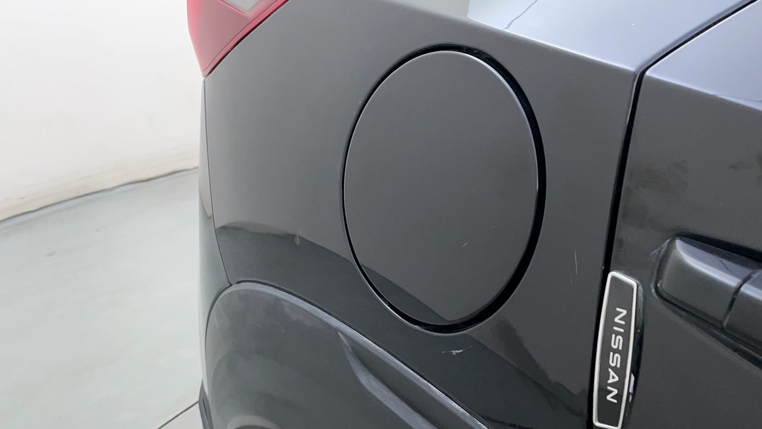 Used 2022 Nissan Magnite XV Executive Petrol Manual dents MINOR DENT