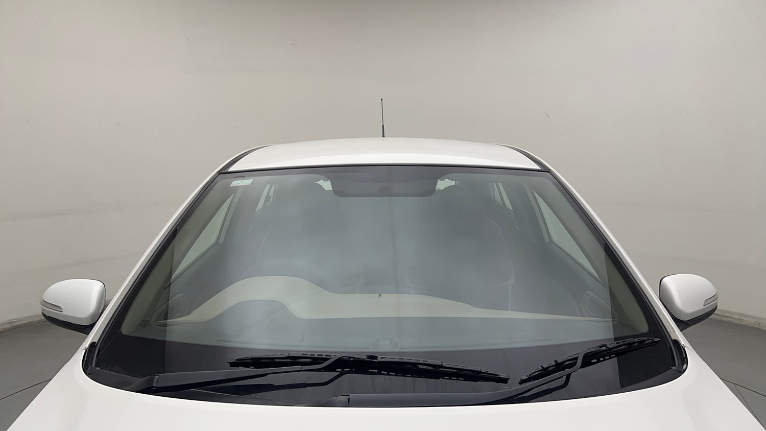 Used 2017 Hyundai Elite i20 Sportz 1.2 Petrol Manual exterior FRONT WINDSHIELD VIEW