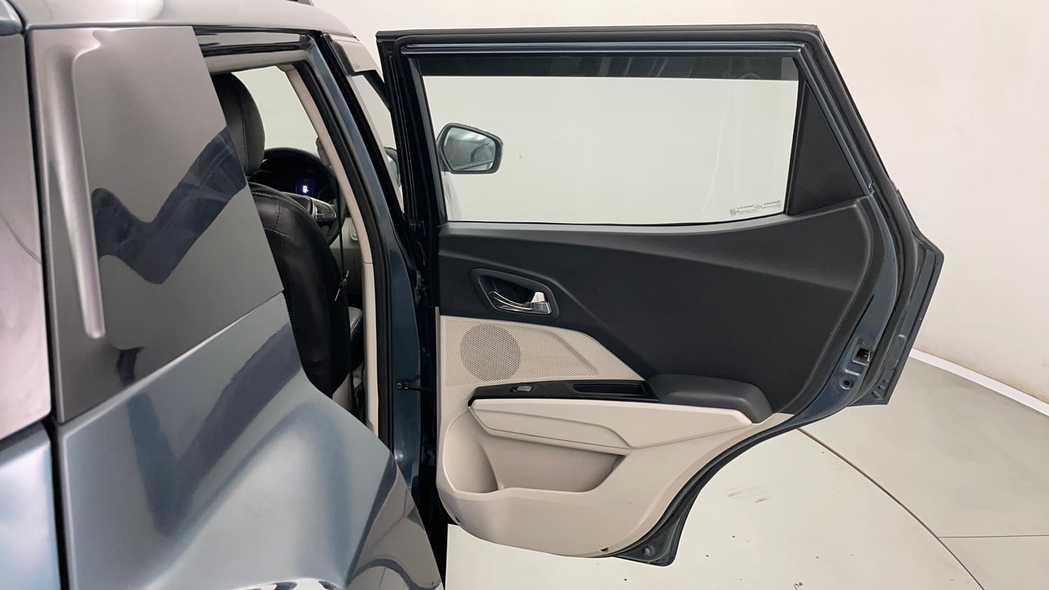 Used 2023 Mahindra XUV 300 W8 (O) 1.5 Diesel AMT Diesel Automatic interior RIGHT REAR DOOR OPEN VIEW