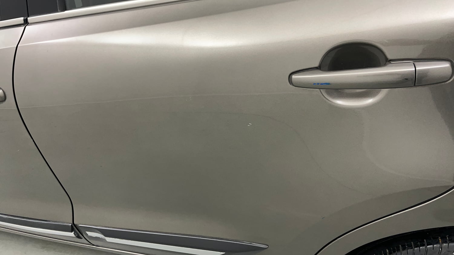 Used 2021 Maruti Suzuki Baleno Sigma Petrol Manual dents MINOR DENT