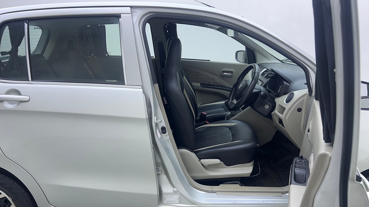 Used 2017 Maruti Suzuki Celerio ZXI (O) AMT Petrol Automatic interior RIGHT SIDE FRONT DOOR CABIN VIEW