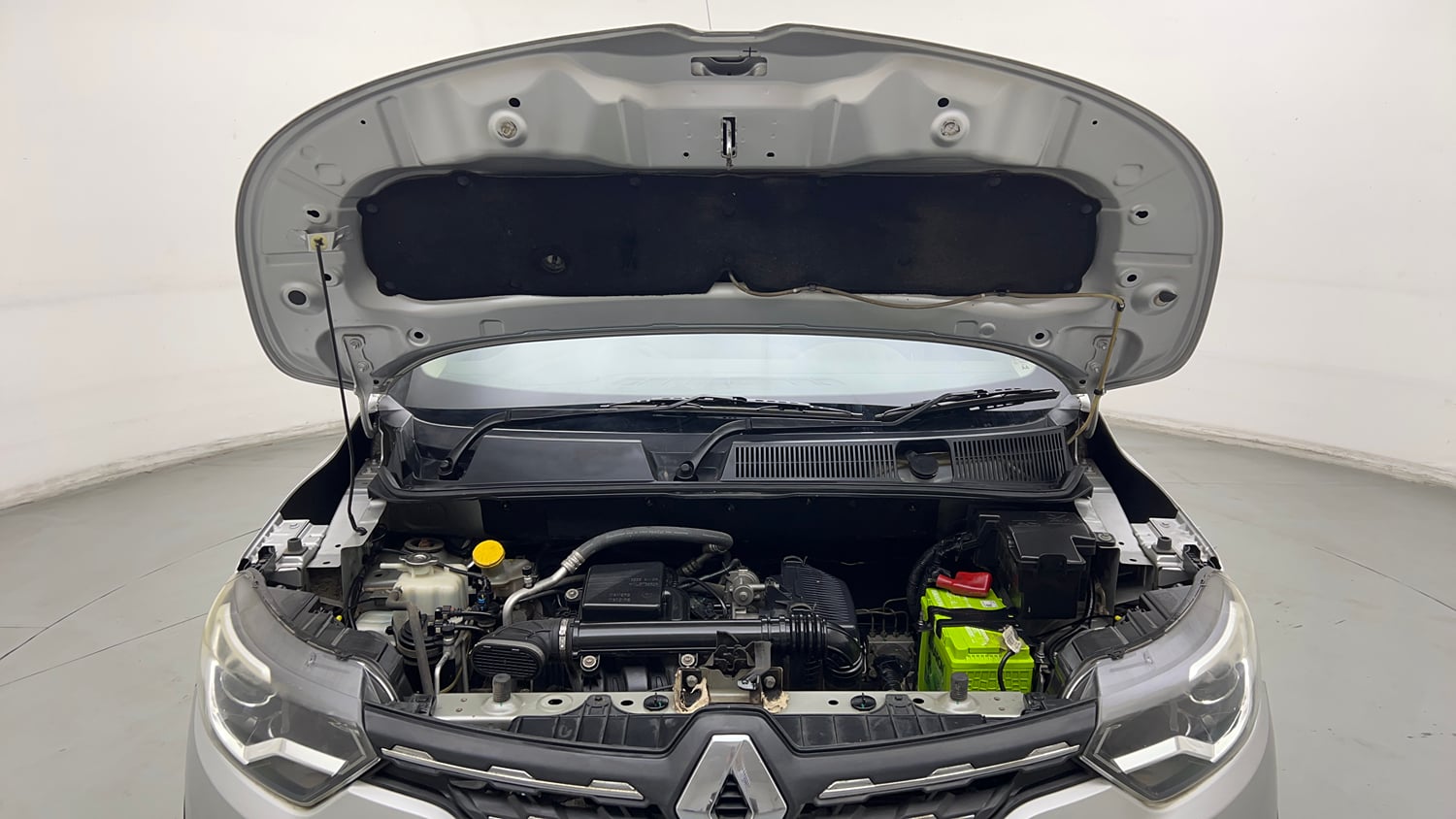 Used 2021 Renault Triber RXZ Petrol Manual engine ENGINE & BONNET OPEN FRONT VIEW