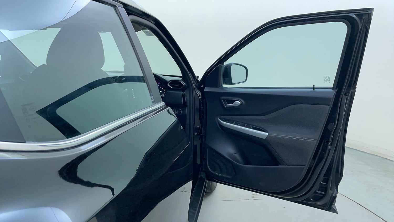 Used 2022 Nissan Magnite XV Premium Turbo CVT Petrol Automatic interior RIGHT FRONT DOOR OPEN VIEW