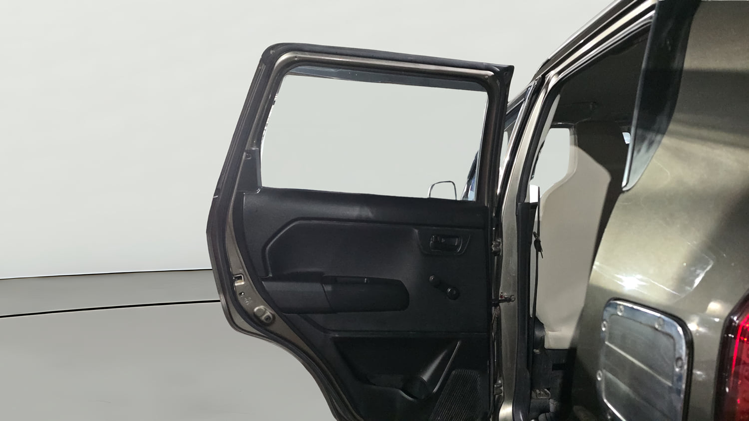 Used 2021 Maruti Suzuki Wagon R LXi 1.0 CNG Cng Manual interior LEFT REAR DOOR OPEN VIEW