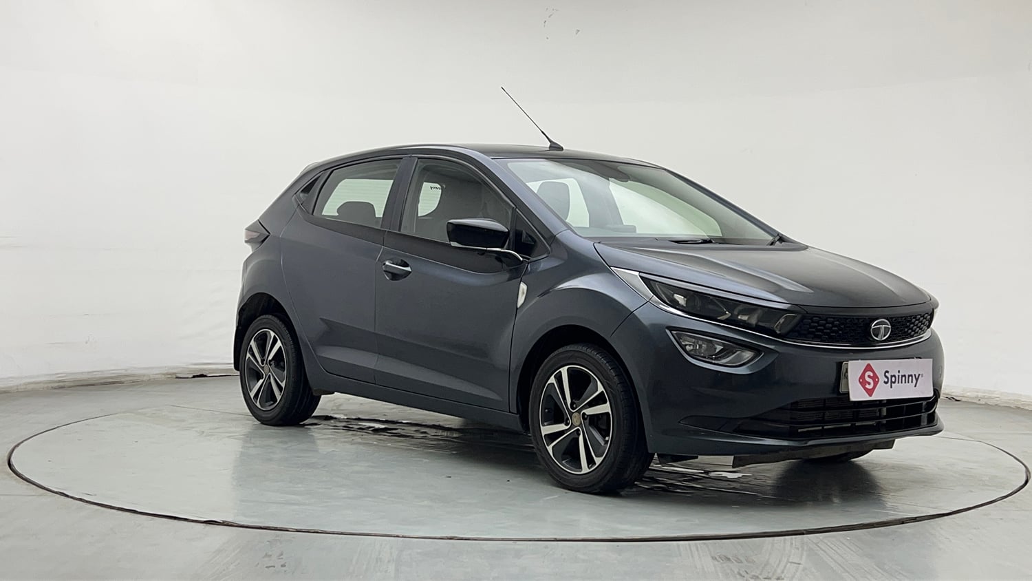 Used 2020 Tata Altroz XZ Petrol Petrol Manual exterior RIGHT FRONT CORNER VIEW