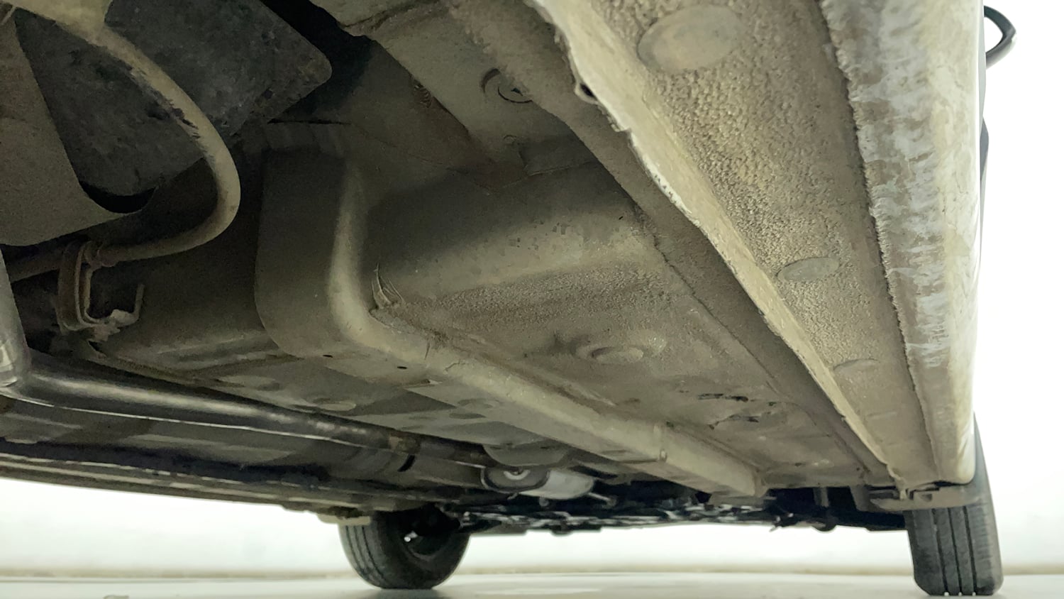 Used 2015 Hyundai Grand i10 Sportz 1.2 Kappa VTVT Petrol Manual extra REAR RIGHT UNDERBODY VIEW